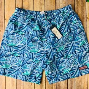 NWT Medium Men’s Swim Trunks Vineyard Vines